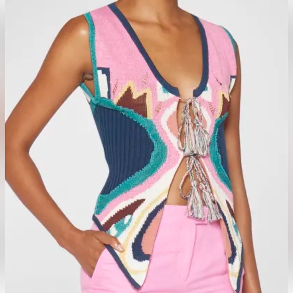 NWT FABULOUS ETRO
Boho Butterfly Intarsia Knit Tie Vest ~ 40